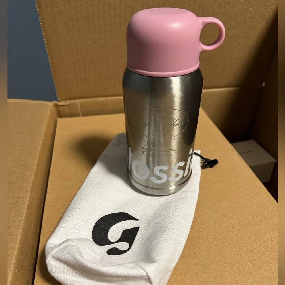 Glossier Tumbler Limited Edition Holiday NWT - Picture 2 of 7